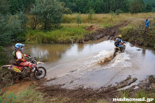 I ran across an enduro race in the forest around Mhlambanyatsi!