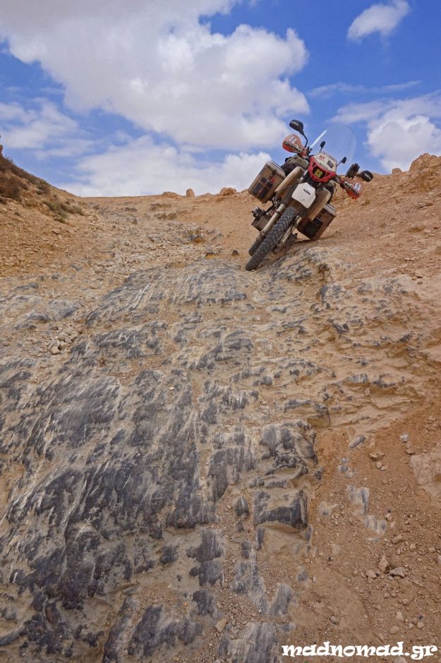 The route through the Big Crater (Makhtesh HaGadol) was a bit rough for my heavy-loaded enduro bike and I enjoyed a lot the scenery!